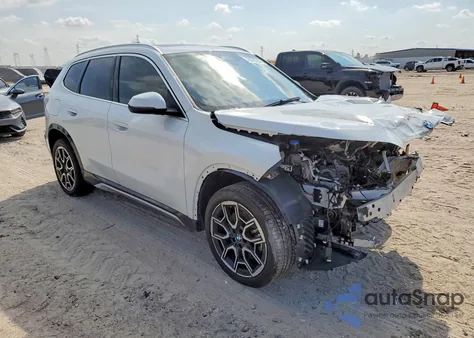 2025 BMW X1 xDrive28I z USA, uszkodzony, nr VIN WBX73EF05S5156540